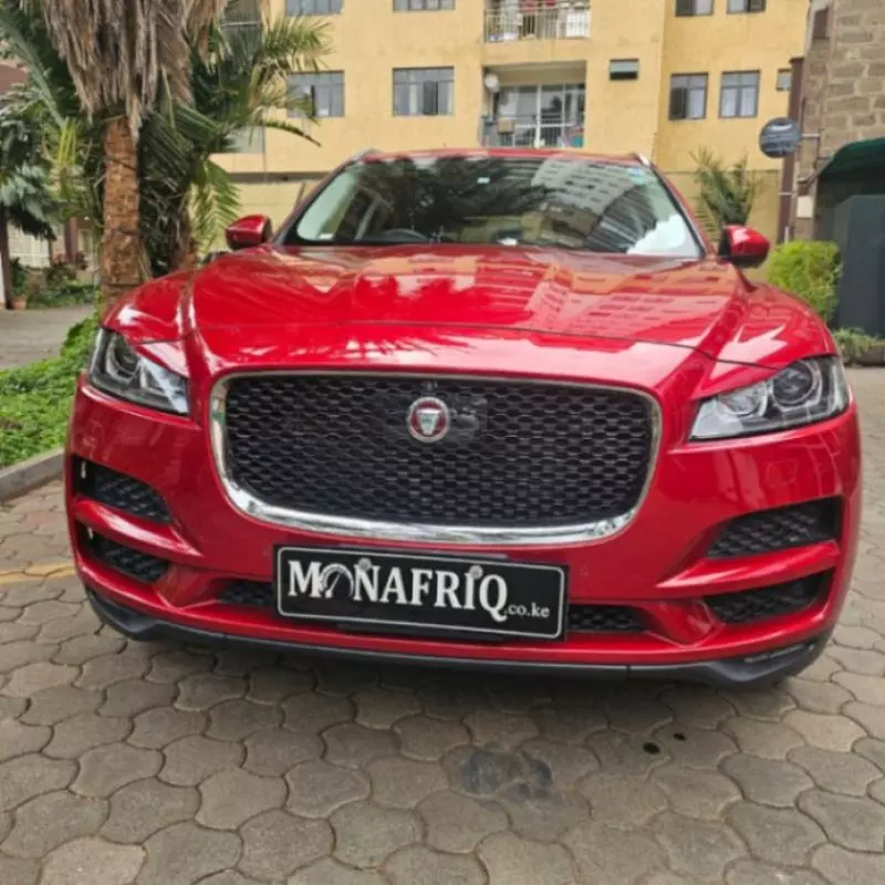 Jaguar F-Pace   - 2019