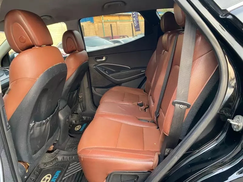 Hyundai Santa FE   - 2013