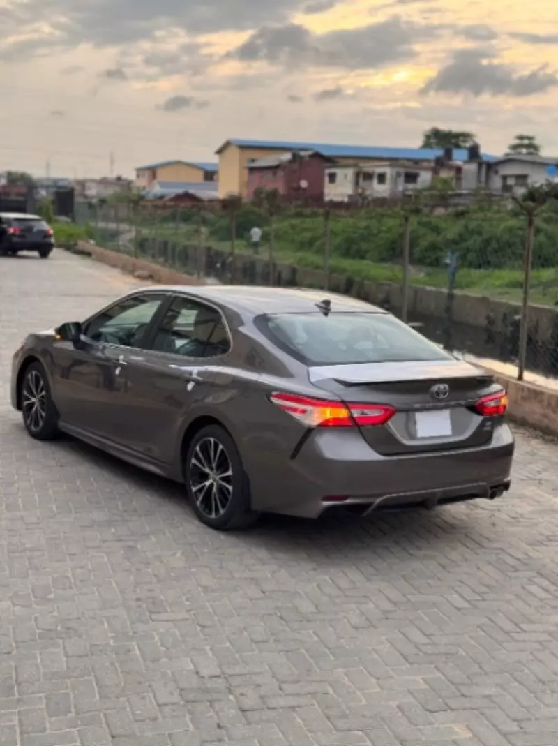 Toyota Camry   - 2020