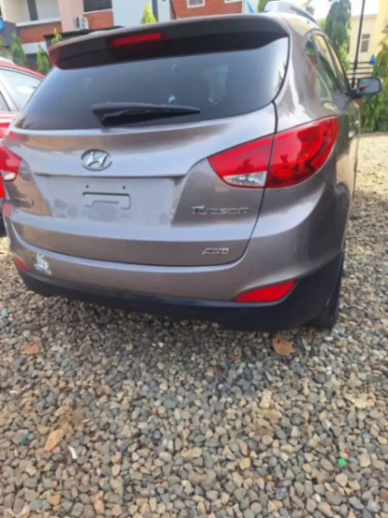 Hyundai TUCSON 2,0L BVA/ Cuir 4x4 GLS   - 2013