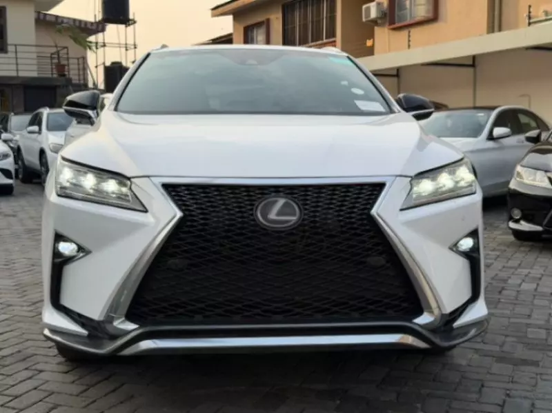 Lexus RX   - 2017