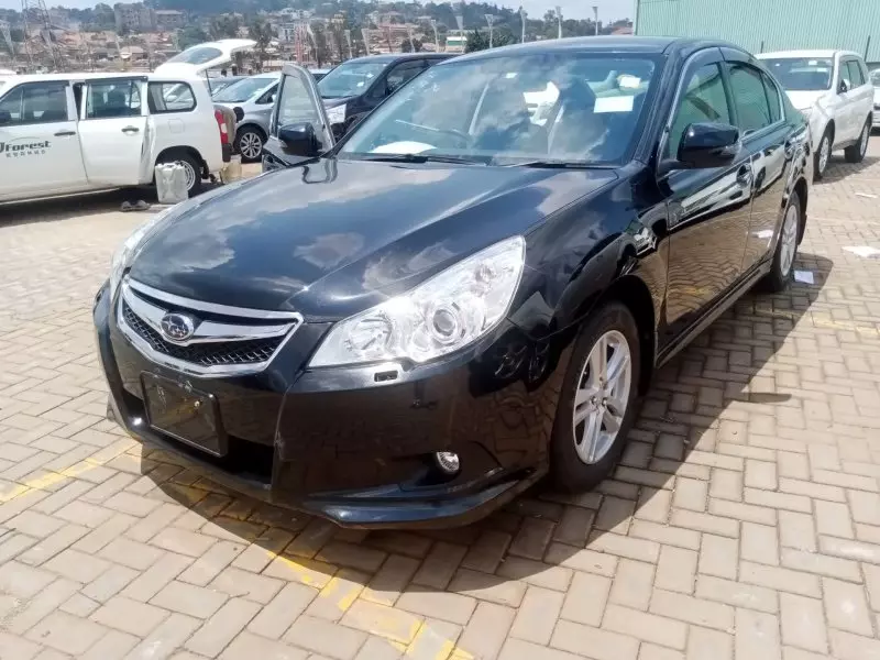 Subaru Legacy   - 2012