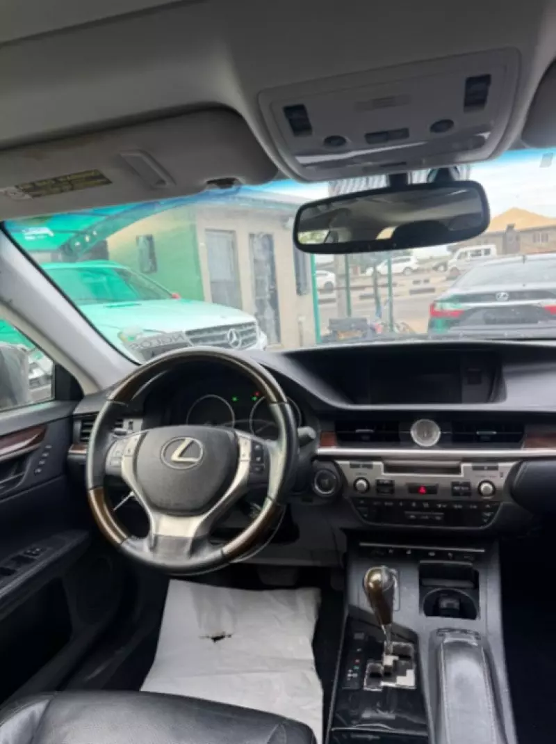 Lexus ES 350   - 2014