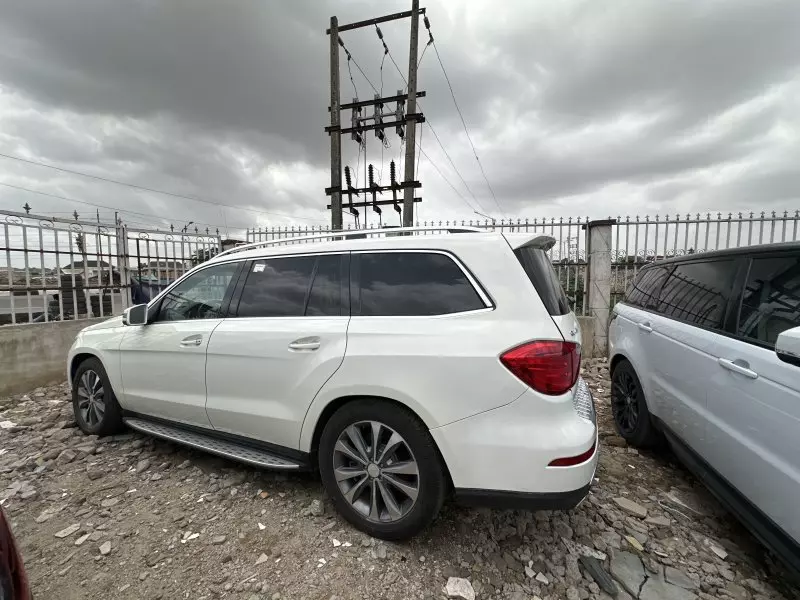 Mercedes-Benz 450   - 2013