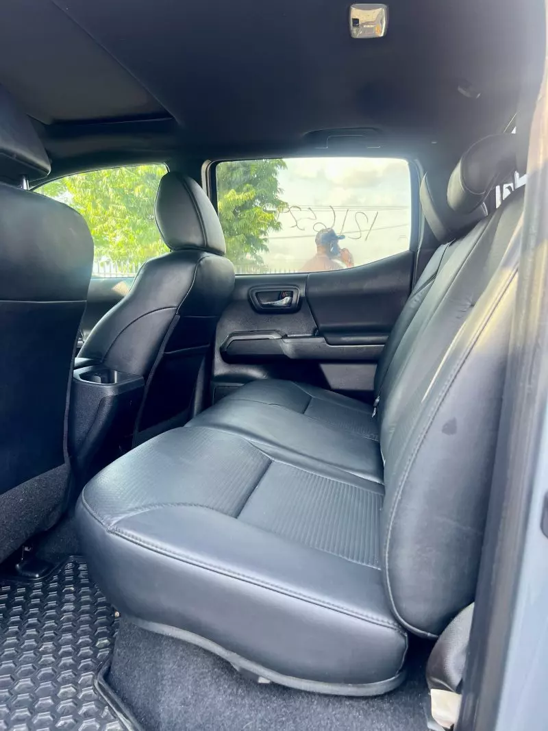 Toyota Tacoma   - 2019