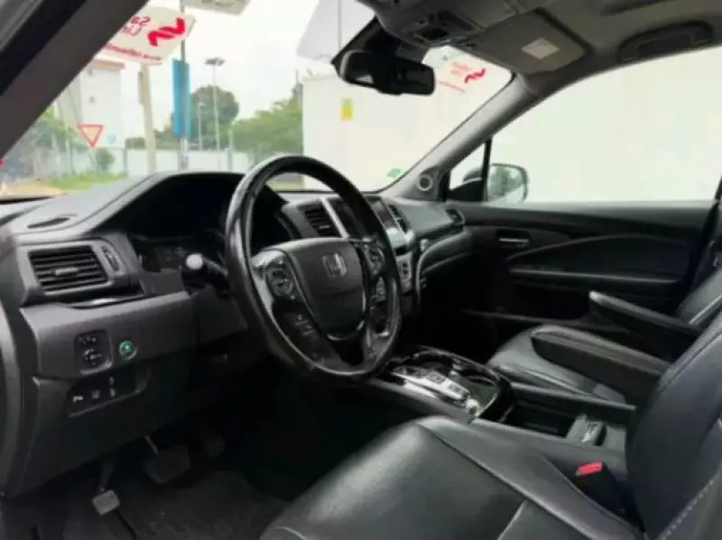 Honda Pilot   - 2016