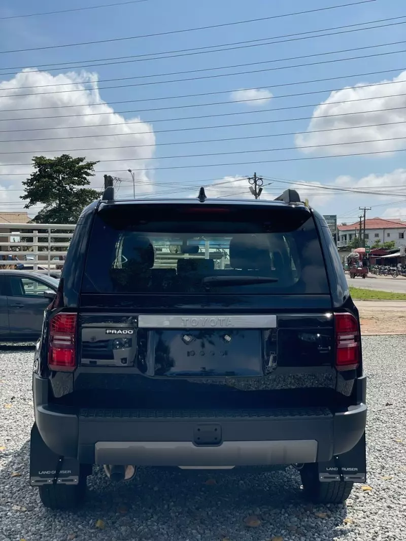 Toyota Prado   - 2024