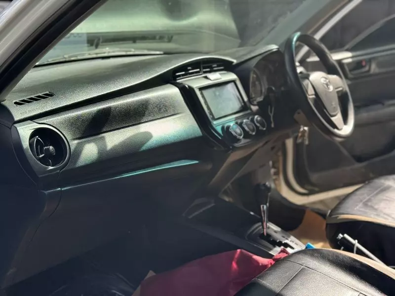 Toyota Axio    - 2015