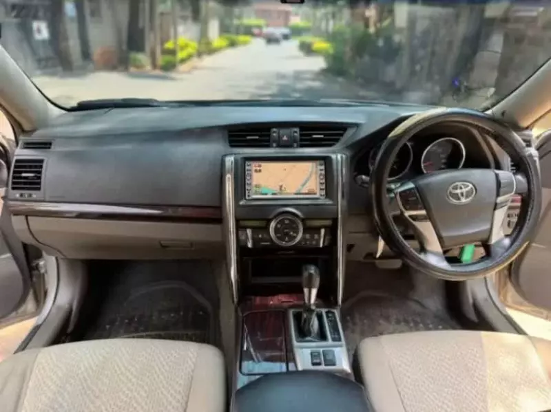 Toyota Mark X   - 2012