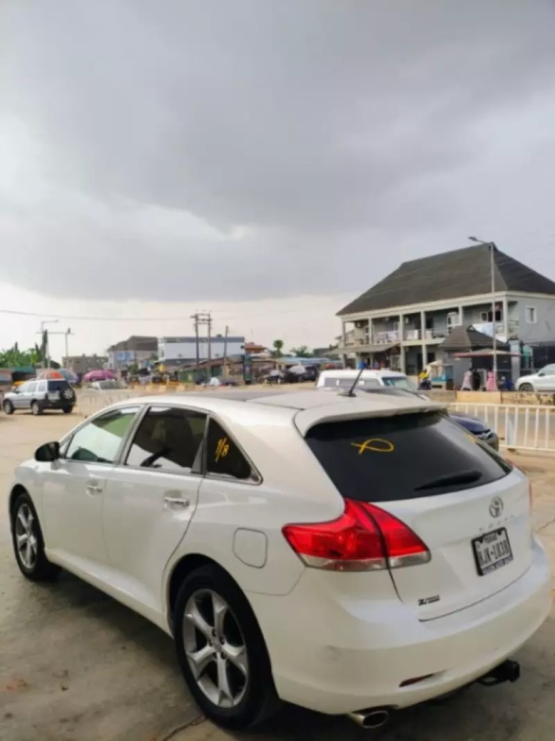 Toyota Venza   - 2009