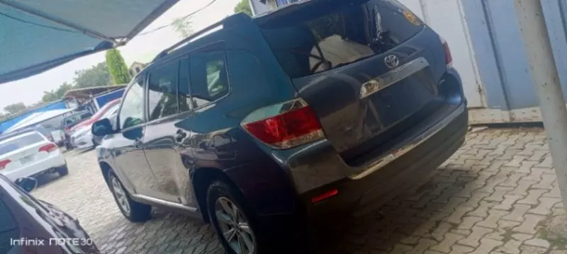 Toyota Grand Highlander   - 2013