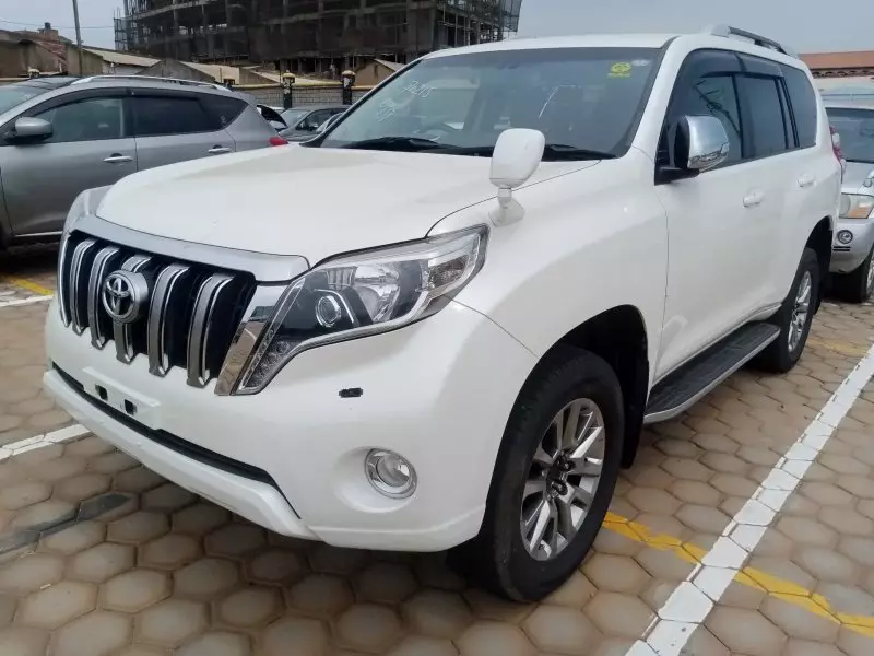 Toyota Landcruiser Prado   - 2016