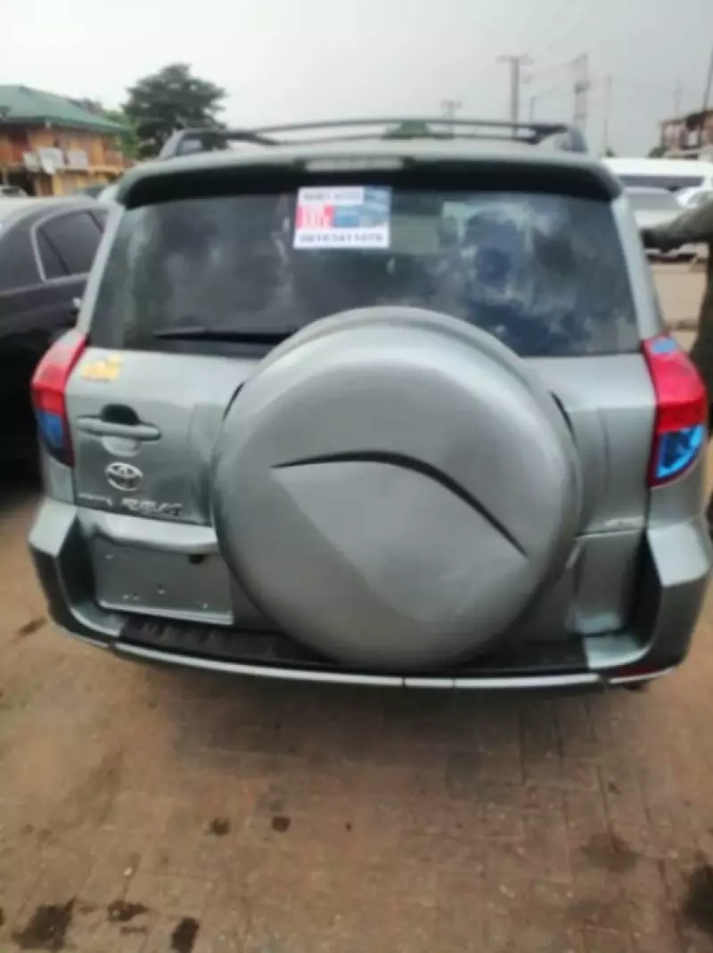 Toyota Rav4   - 2007