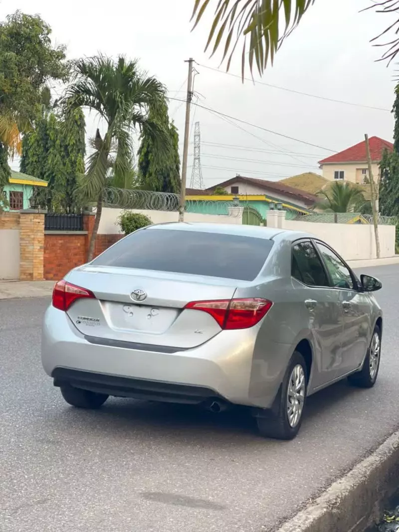 Toyota Corolla   - 2018