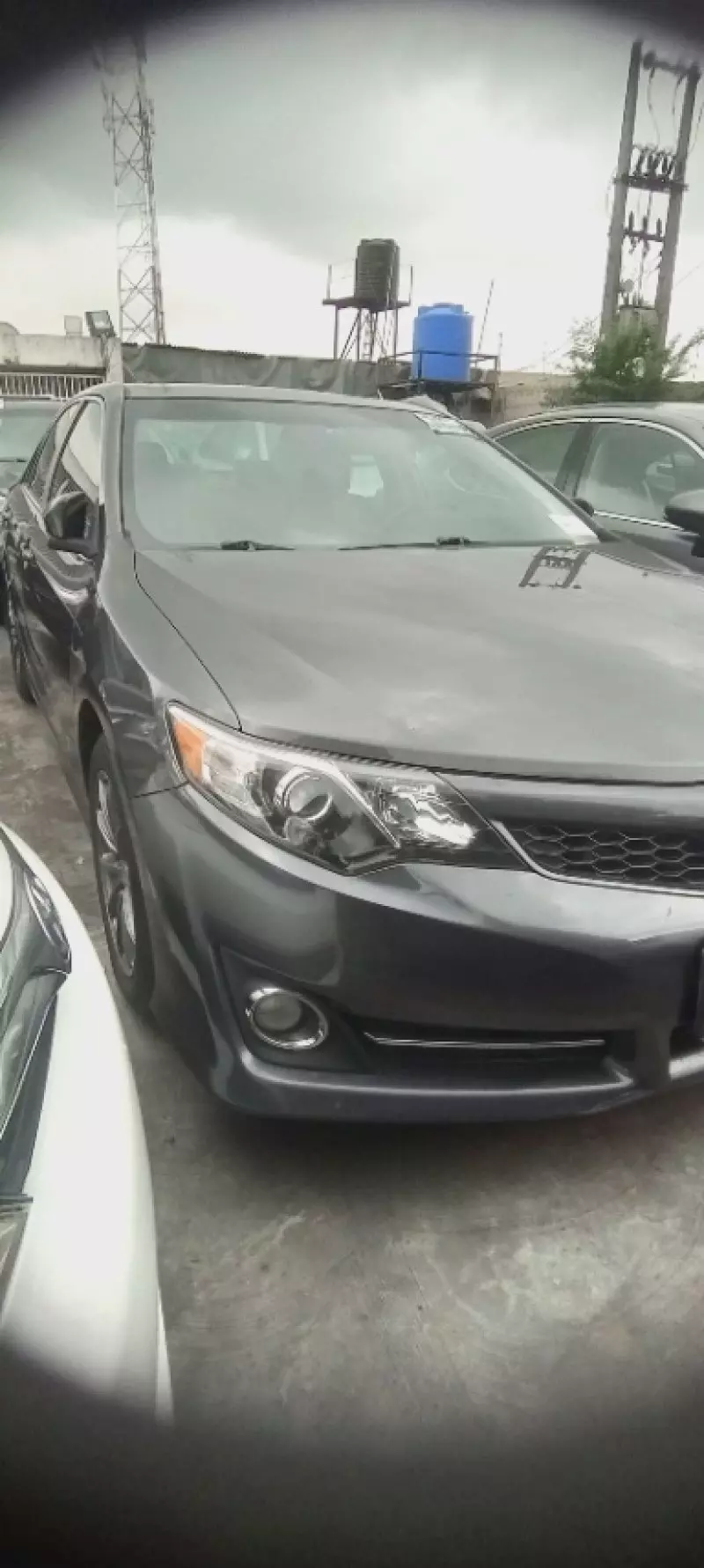 Toyota camry   - 2013