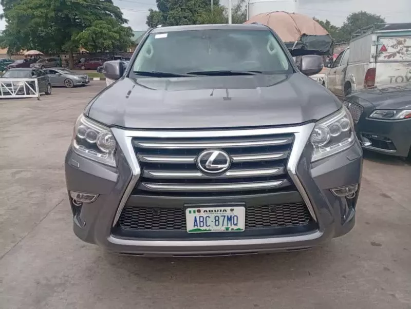 Lexus GX 460   - 2010