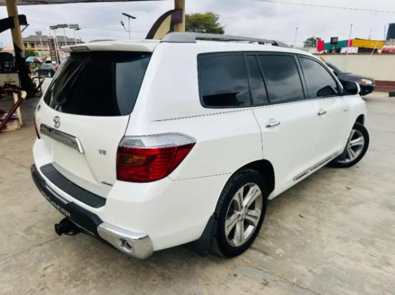 Toyota Highlander   - 2008