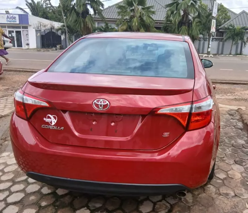 Toyota Corolla   - 2014