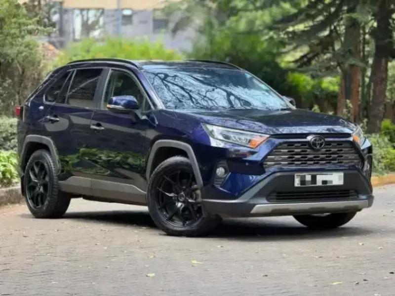 Toyota RAV 4   -