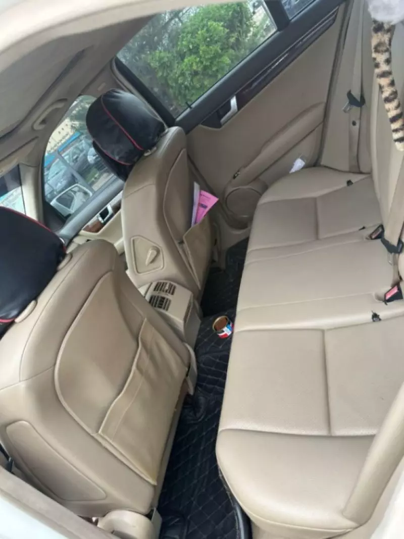 Mercedes-Benz C 350   - 2012