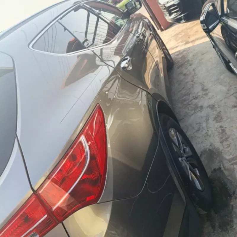 Hyundai Santa Fe   - 2012