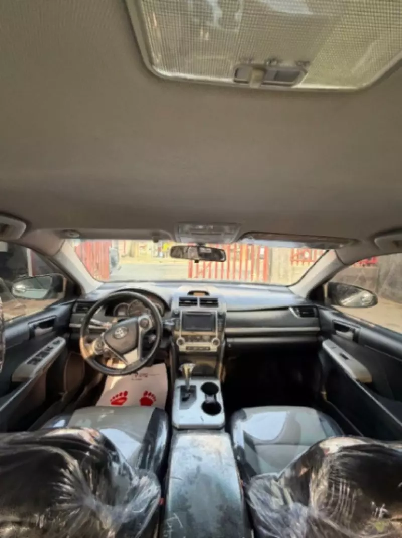 Toyota Camry   - 2013