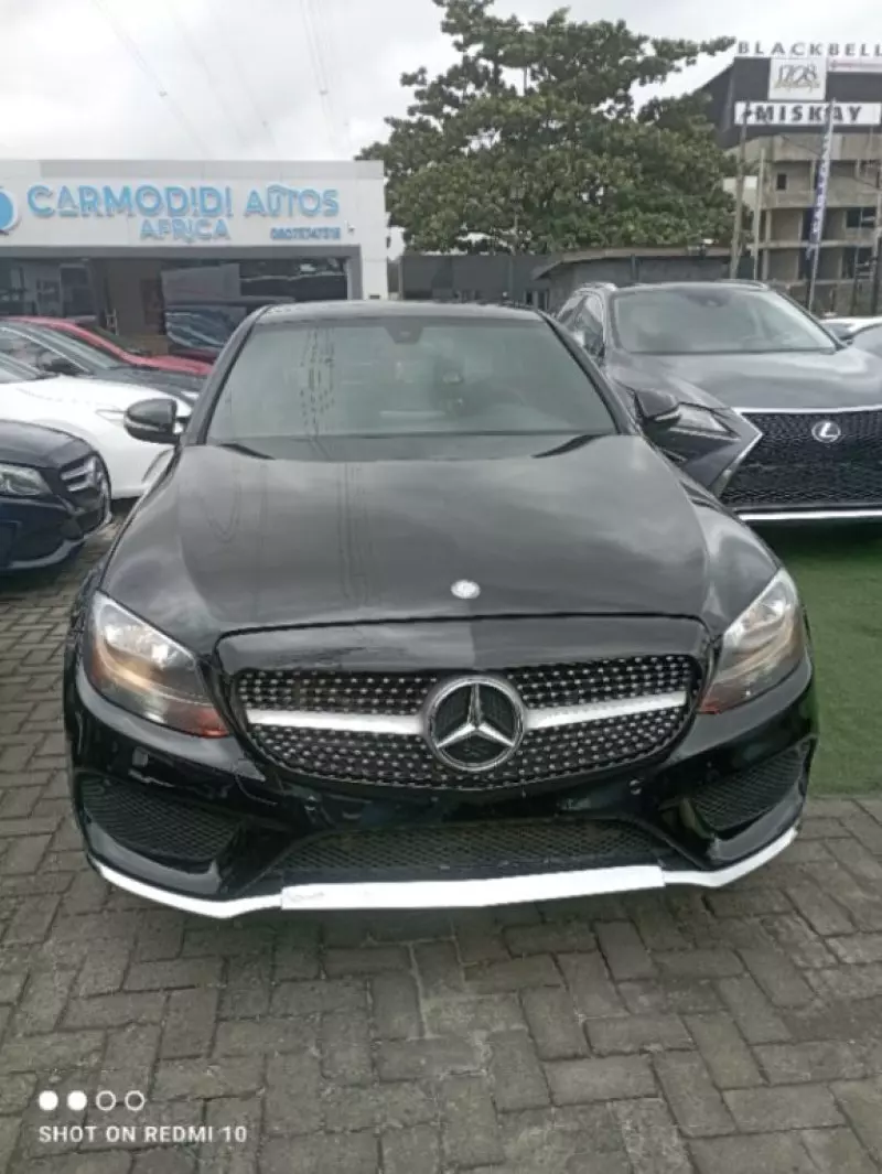 Mercedes-Benz C 300   - 2015