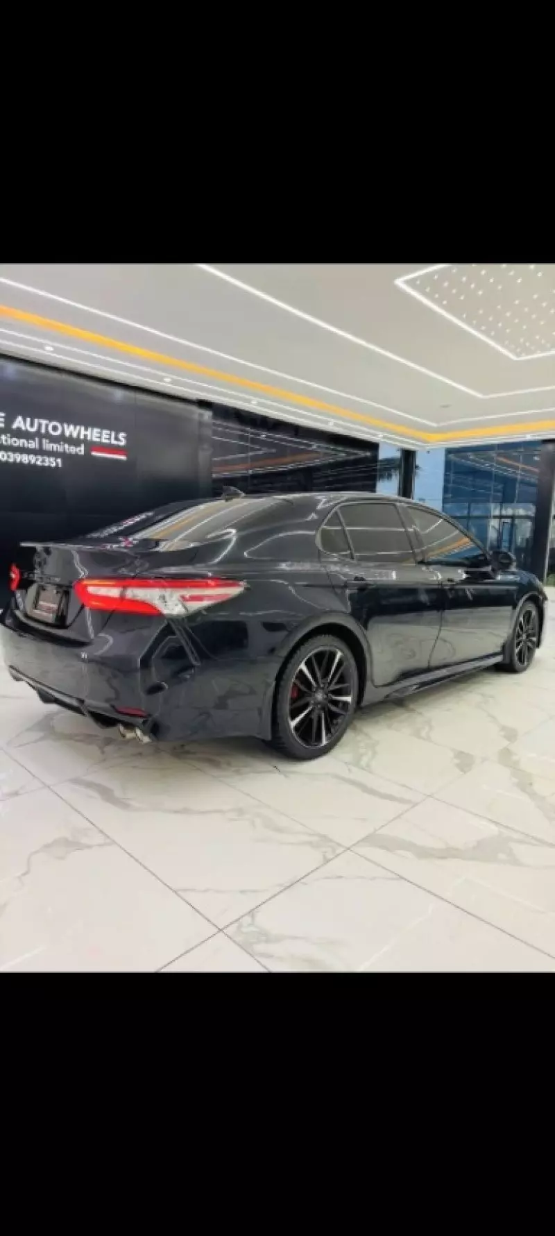Toyota Camry   - 2018