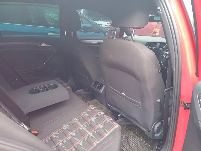 Volkswagen GTI   - 2017
