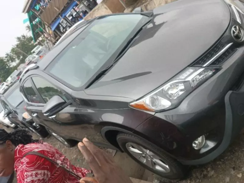 Toyota RAV 4   - 2014