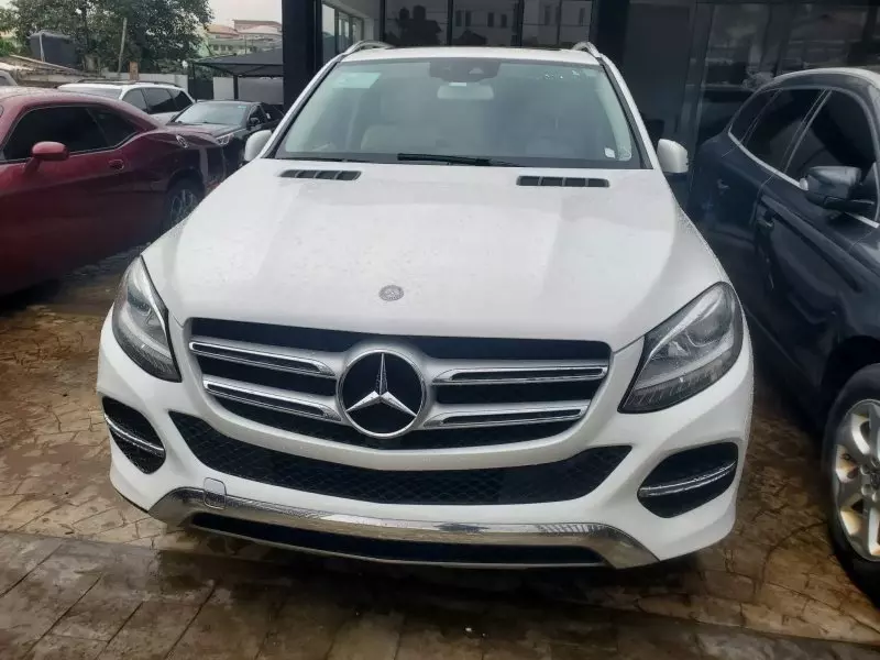 Mercedes-Benz GLE 350   - 2016