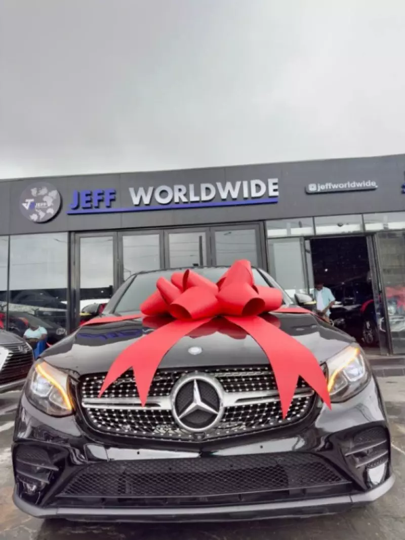 Mercedes-Benz GLC 300   - 2018