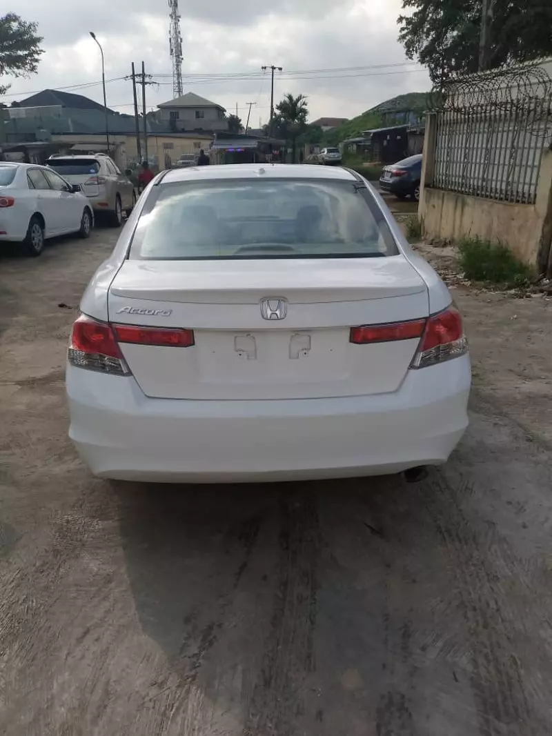 Honda Accord   - 2012