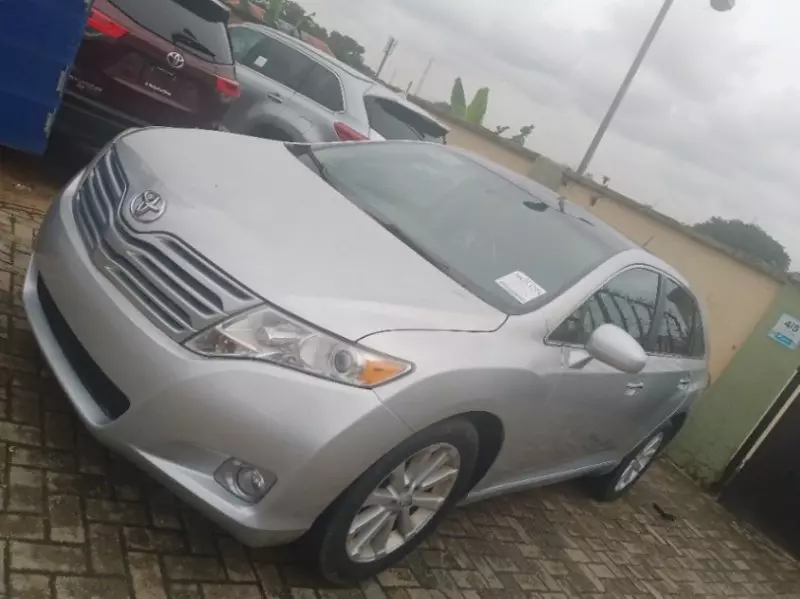 Toyota Venza   - 2013