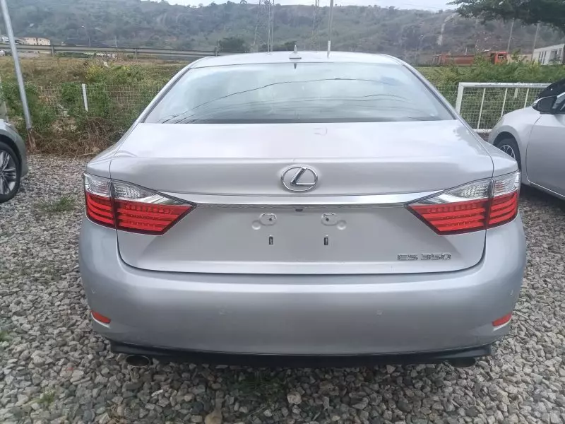 Lexus ES 350   - 2013