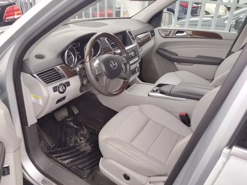 Mercedes-Benz ML 350   - 2012