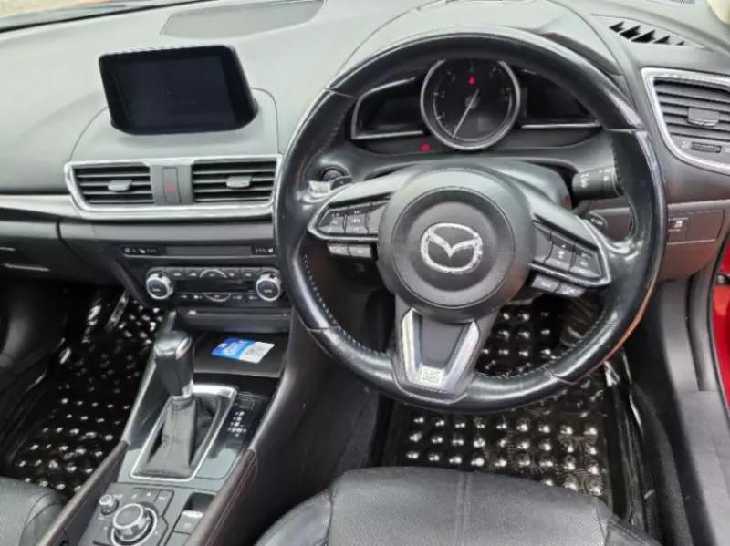 Mazda Axela    - 2017