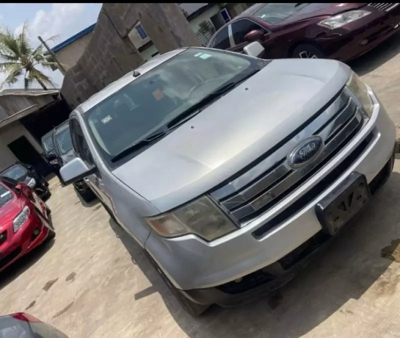 Ford Edge   - 2010