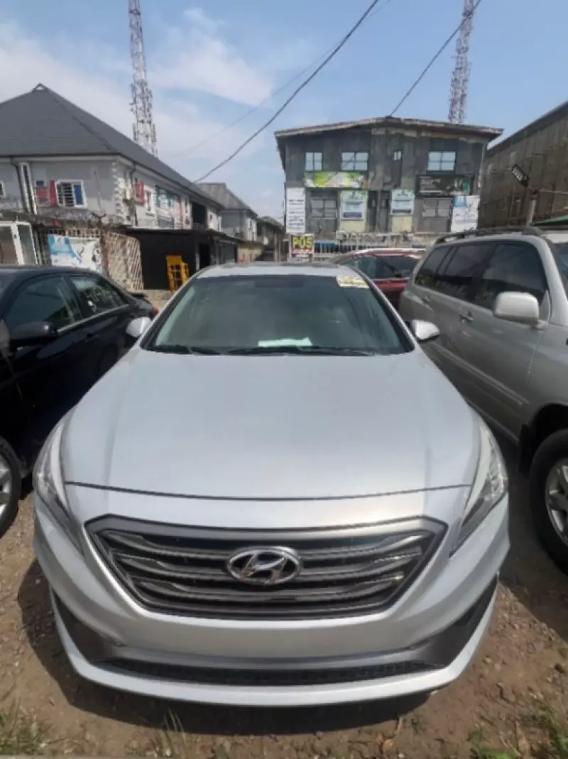 Hyundai Sonata   - 2017