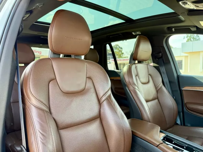 Volvo XC90   - 2018