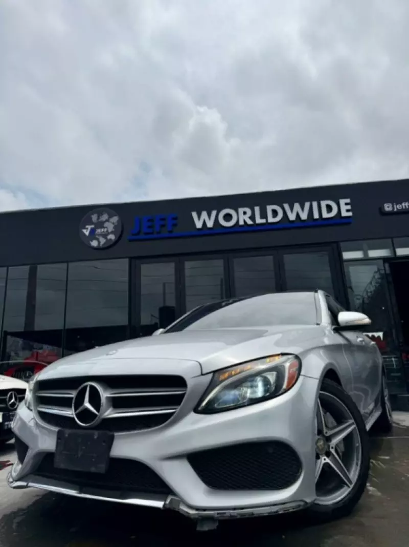 Mercedes-Benz C 300   - 2015