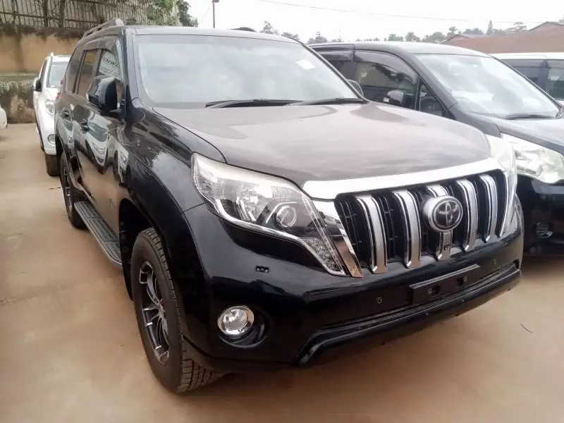 Toyota Landcruiser Prado   - 2015