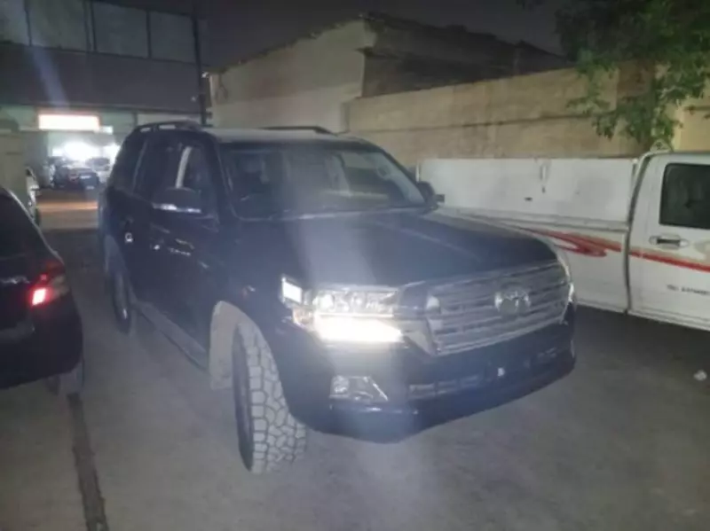 Toyota  Land Cruiser VXR V8