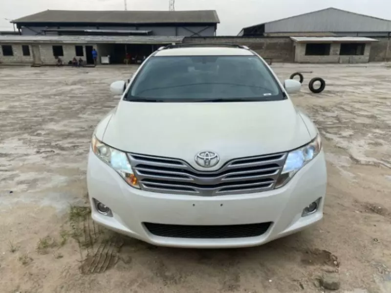 Toyota Venza   - 2011
