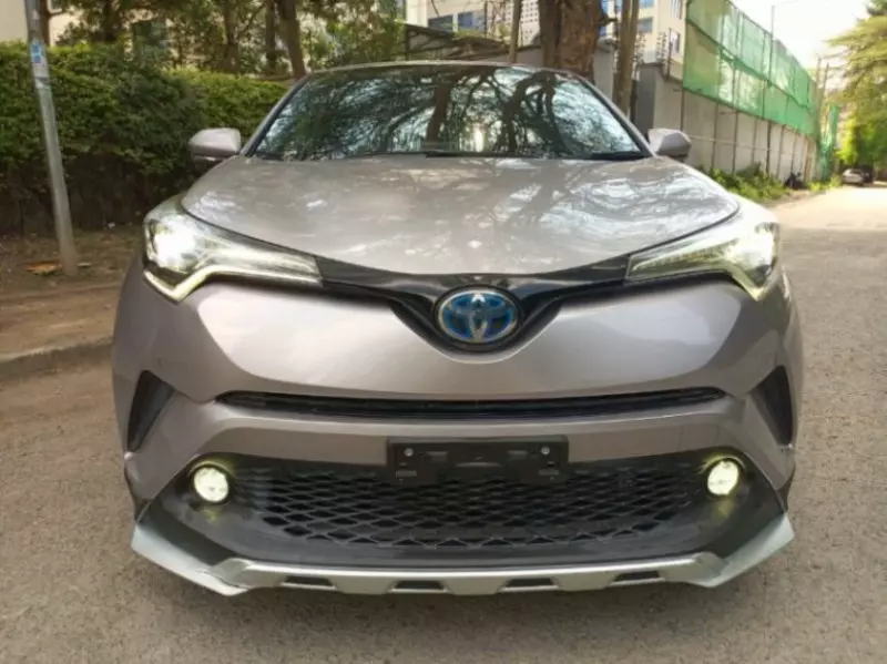Toyota CH-R   - 2017