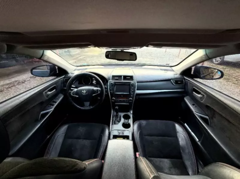 Toyota Camry   - 2015