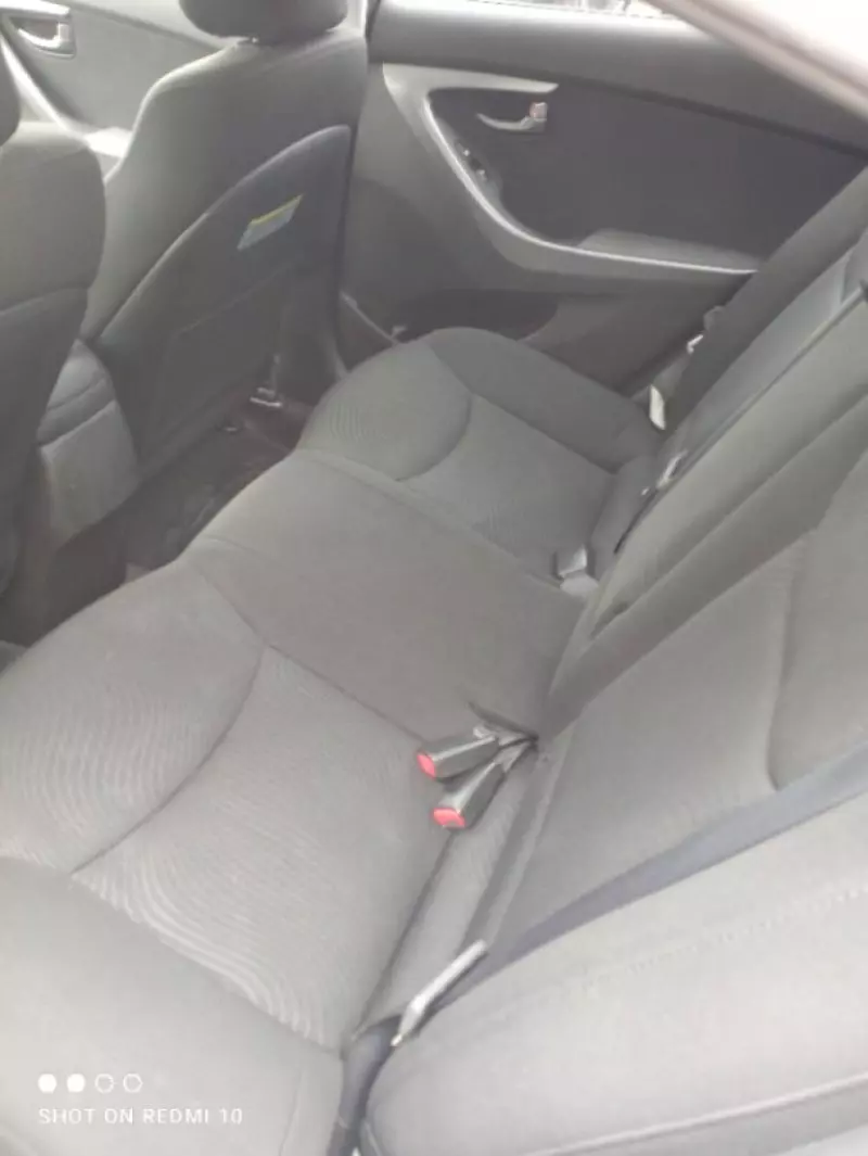 Hyundai Elantra   - 2015