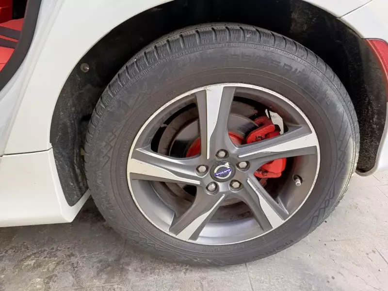 Chrysler 200   -
