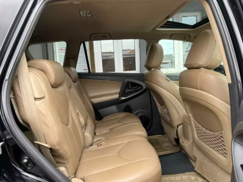 Toyota RAV4   - 2009