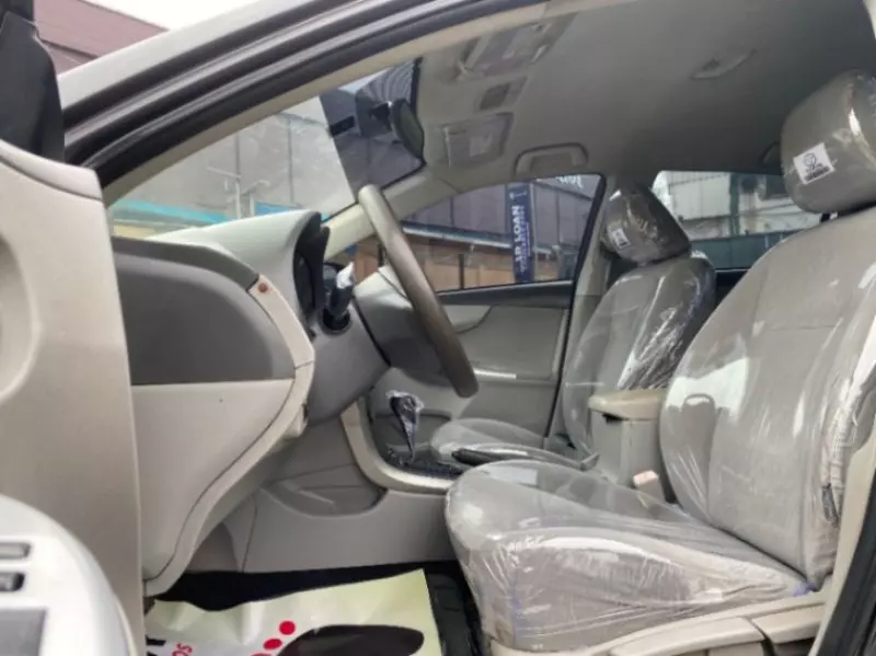 Toyota Corolla   - 2009